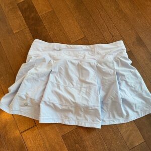 Lululemon mini skirt size 6